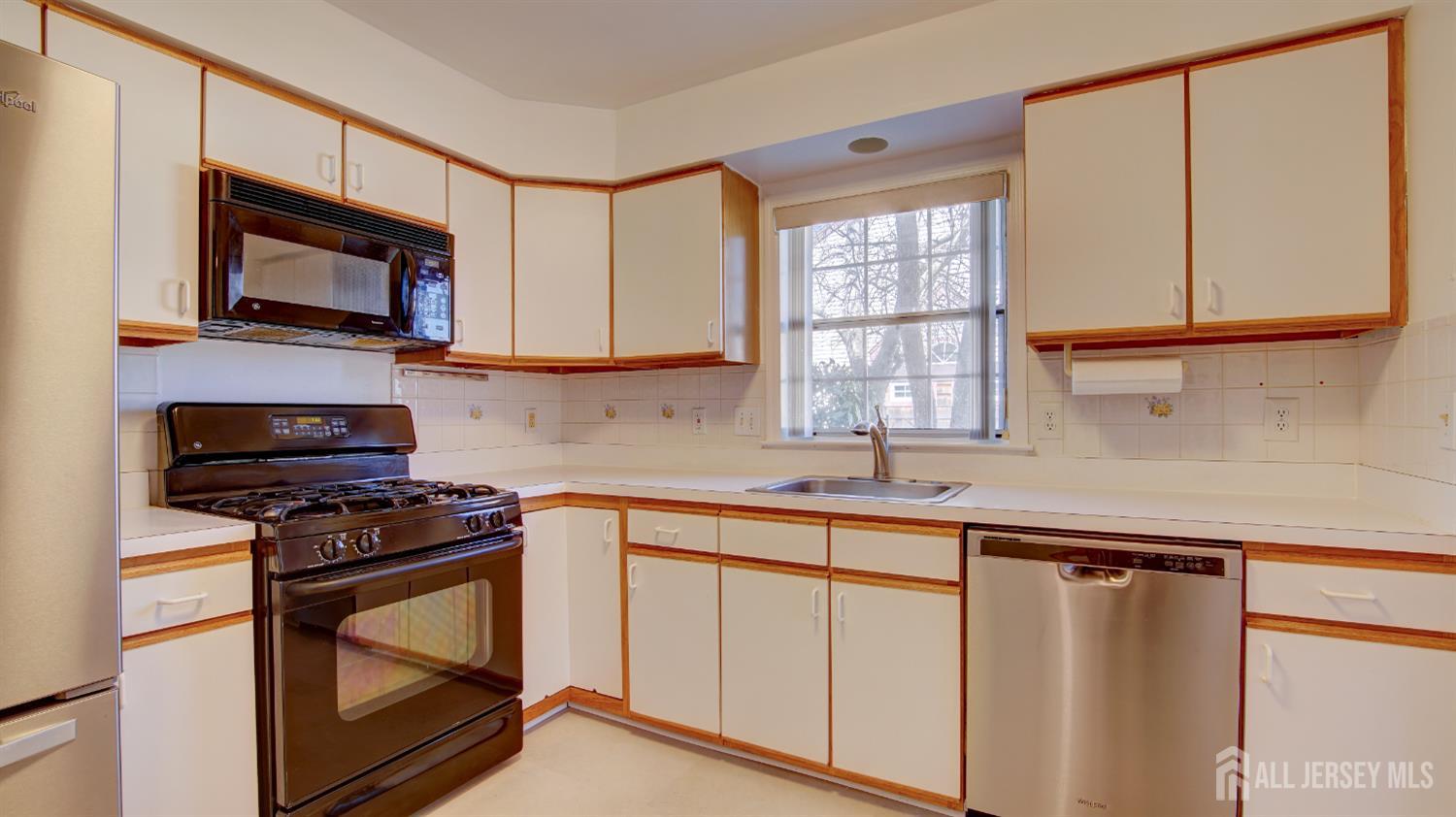 2 Hempstead Drive, Monroe, NJ, 08831 image 14