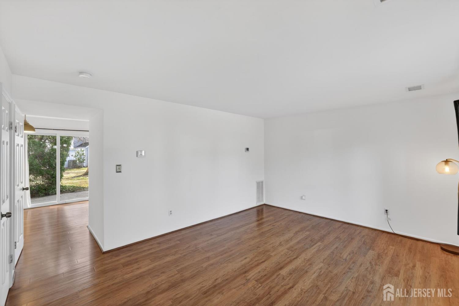 35 Dallenbach Lane Image 5