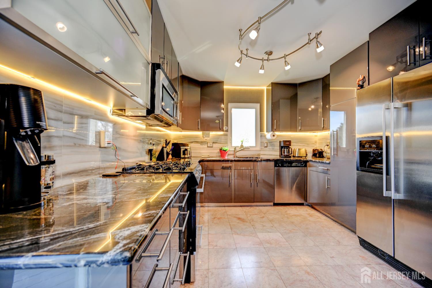 6 Emily Drive Image 2