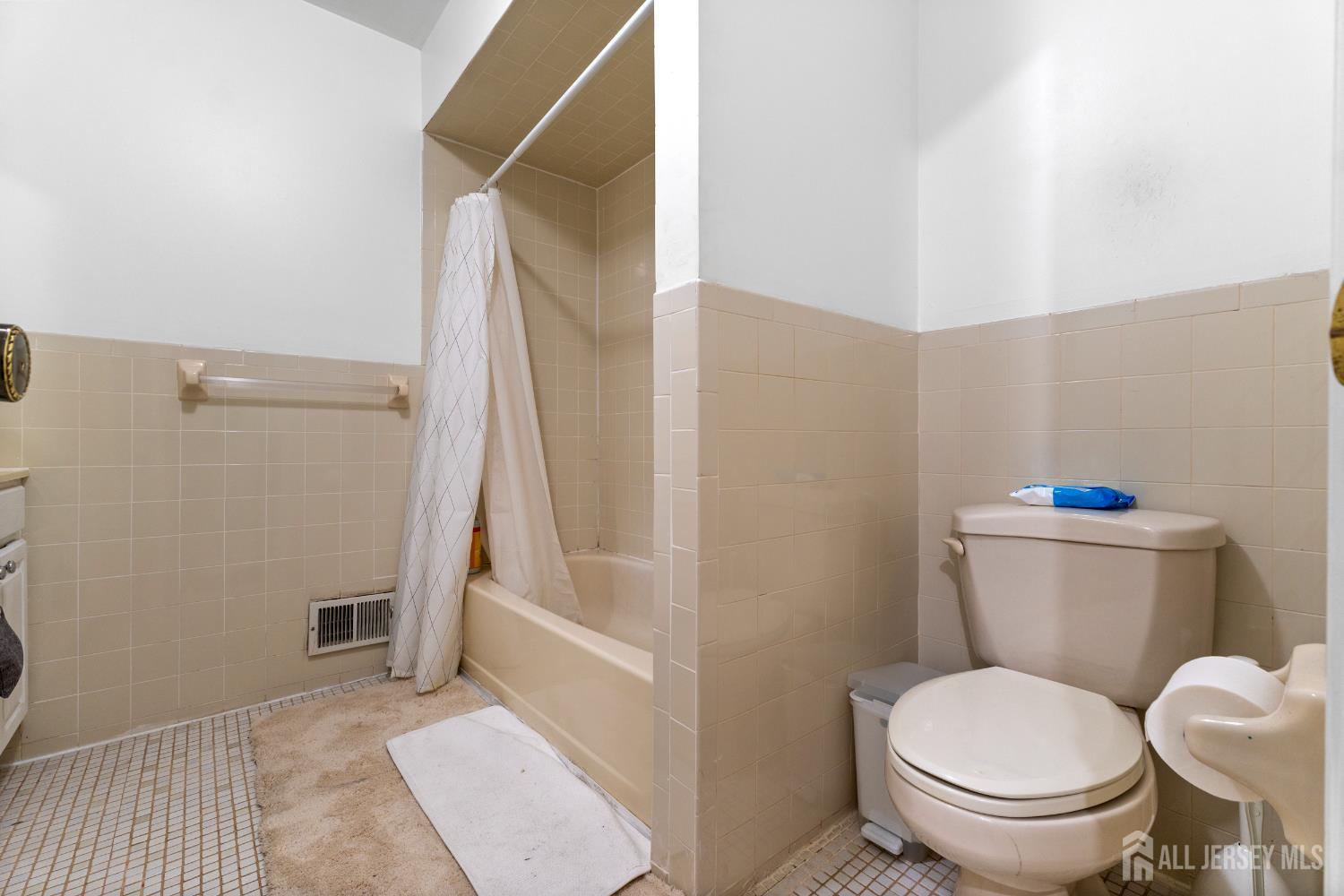 52 Westside Avenue, Avenel, NJ, 07001 image 23