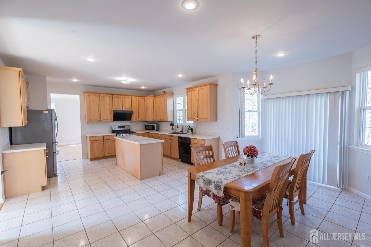 6 Banyan Court, Edison, NJ, 08820 image 9