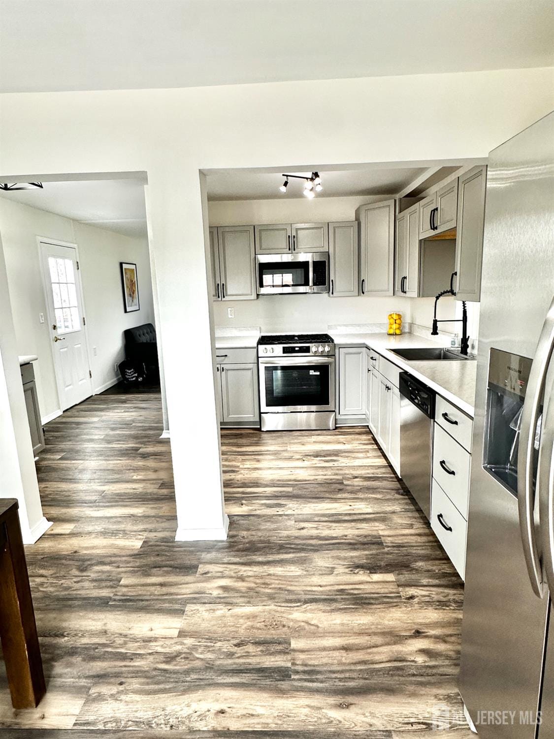 24 Susan Lane, East Brunswick, NJ, 08816 image 13