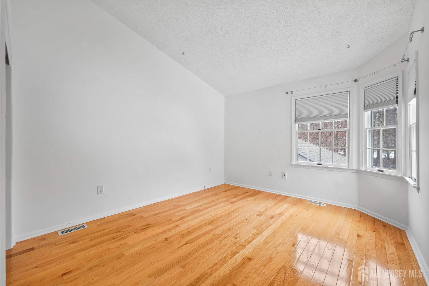 54 N Coriander Drive, South Brunswick, NJ, 08540 image 31