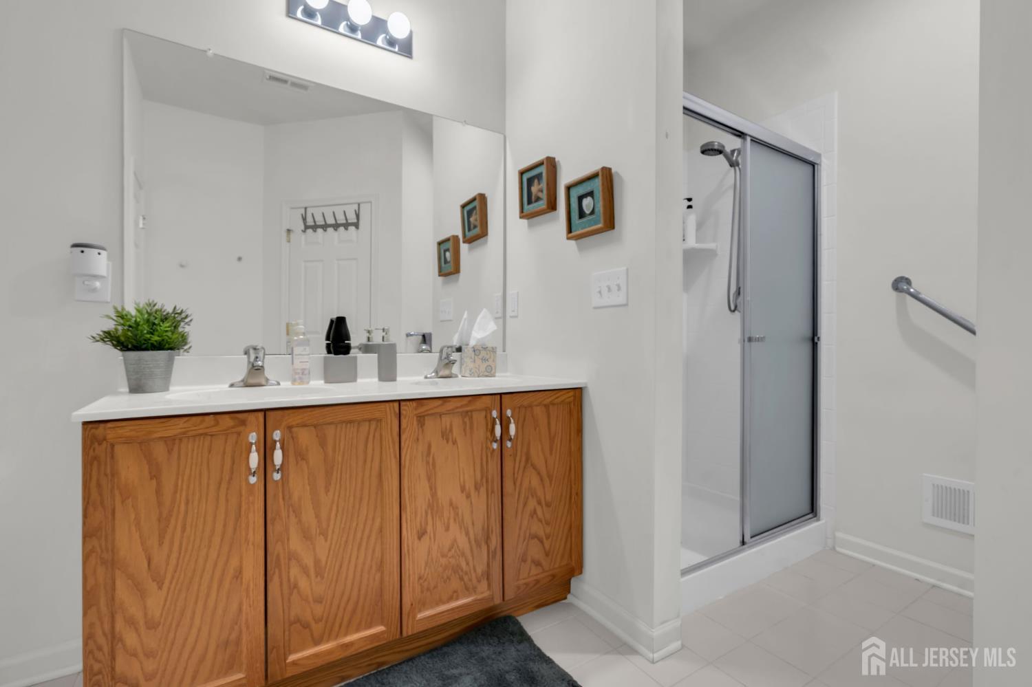 802 schindler Drive, South Brunswick, NJ, 08852 image 28