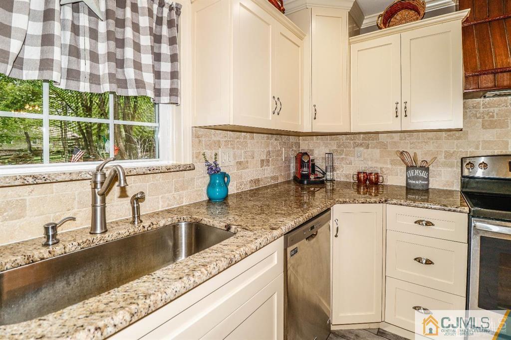 2 Agress Road, Millstone, NJ, 08535 image 9