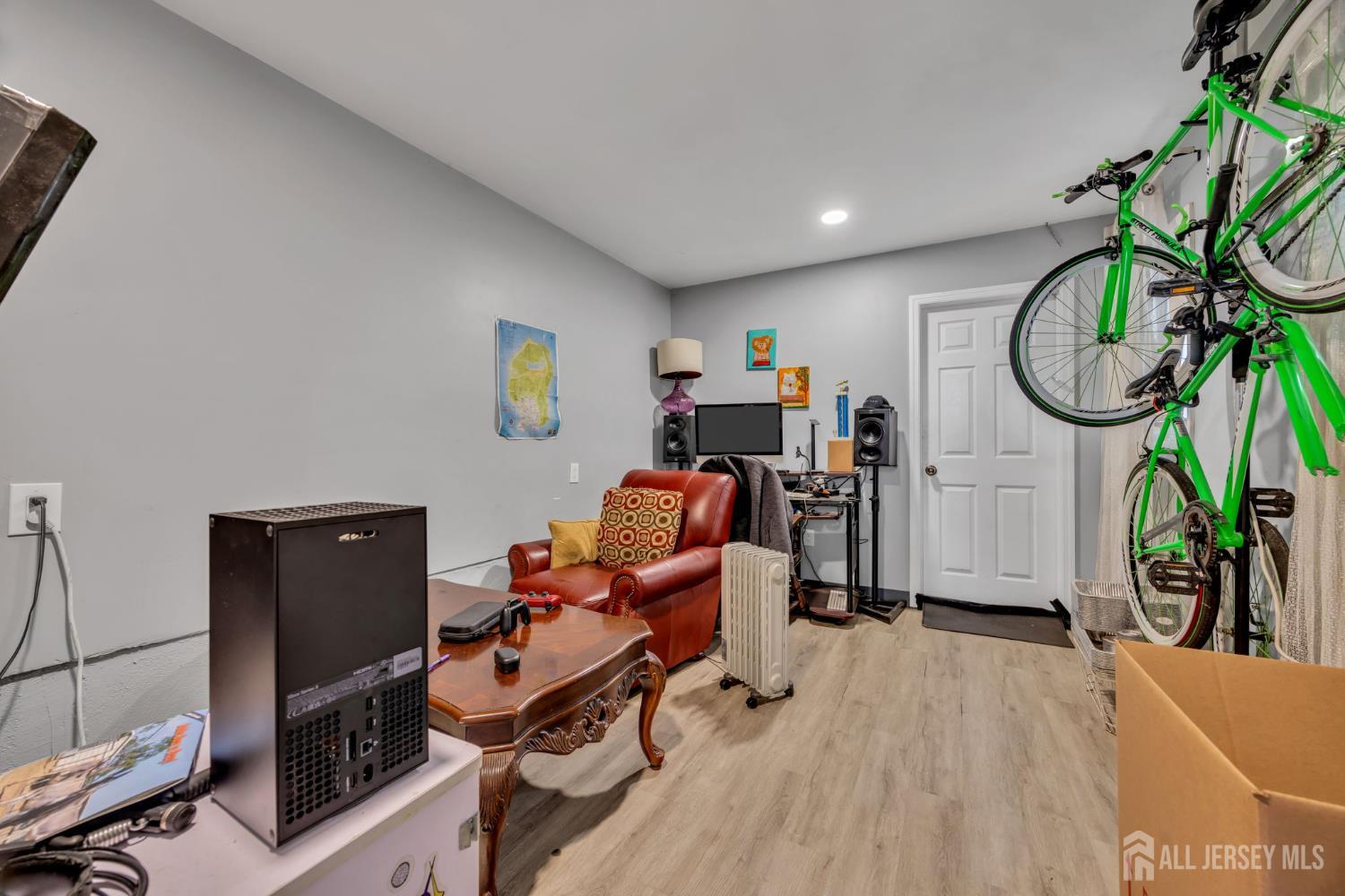 14 Hastings Place, Carteret, NJ, 07008 image 35