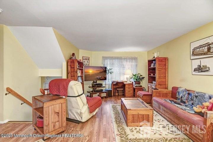 603 Holly Drive Image 5