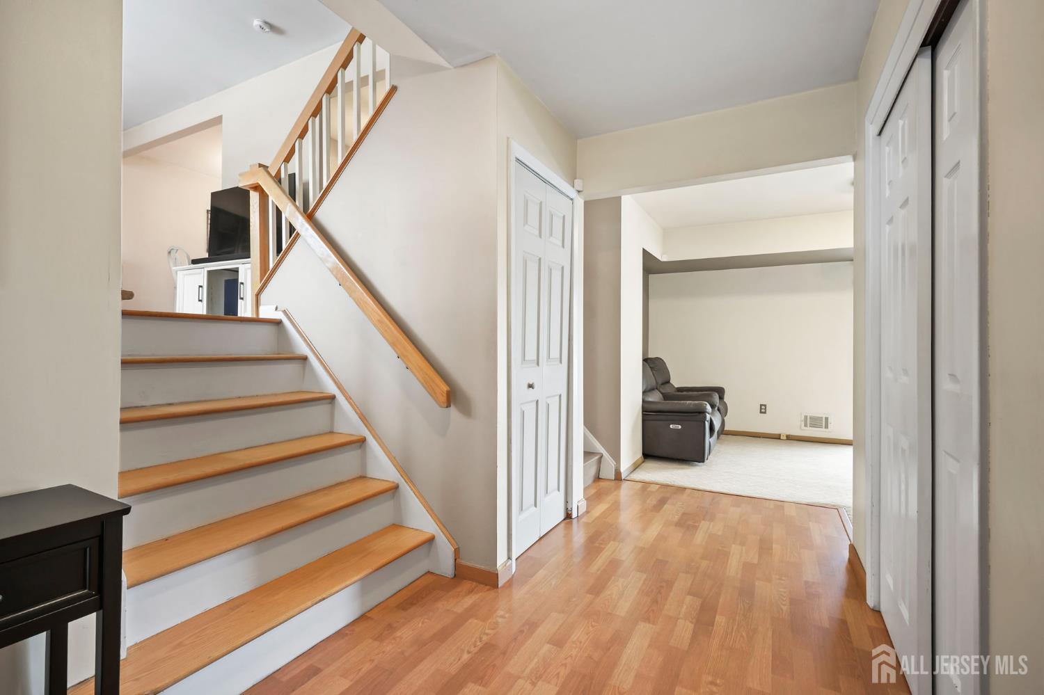 29 Hollywood Drive Image 4