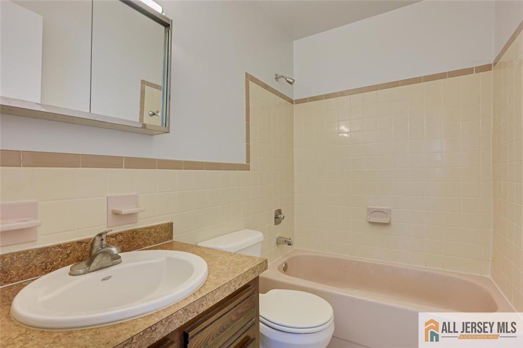 7107 Hana Road, Edison, NJ, 08817 image 28