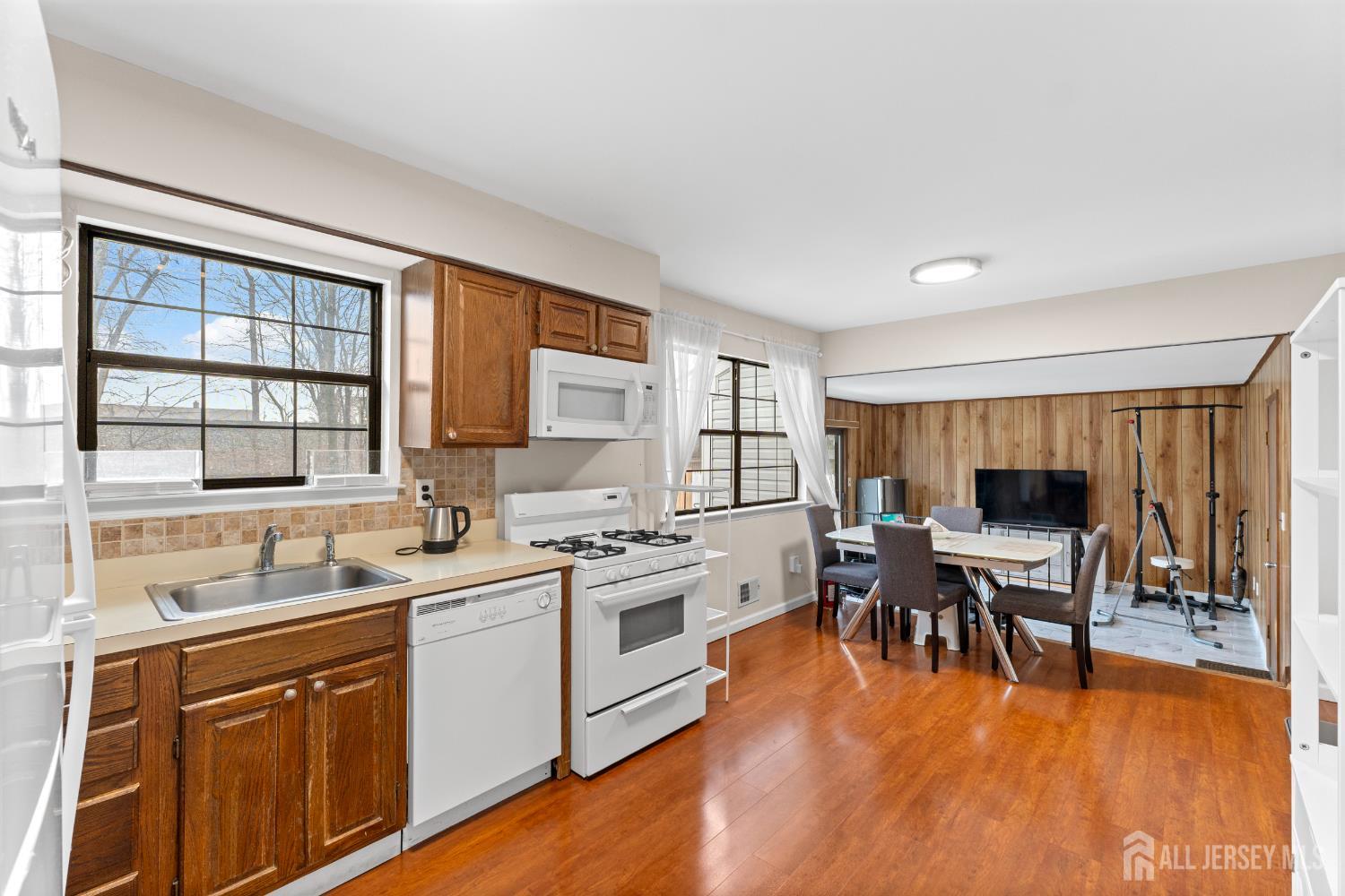 52 Westside Avenue, Avenel, NJ, 07001 image 16