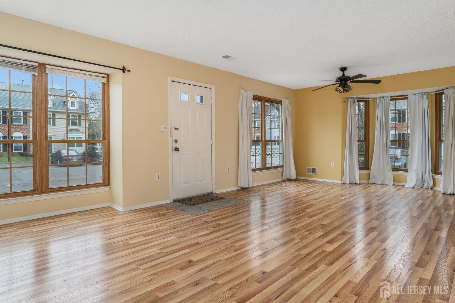 382 Hadleigh Lane Image 3