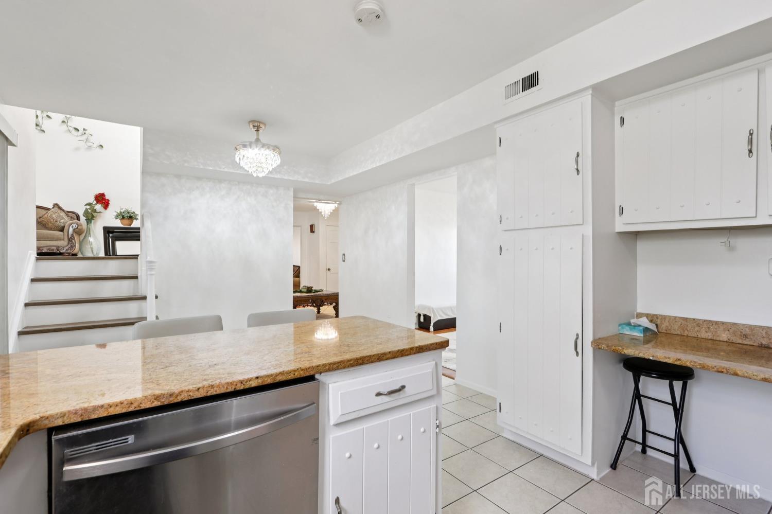 12 Mackenzie Lane, Plainsboro, NJ, 08536 image 17