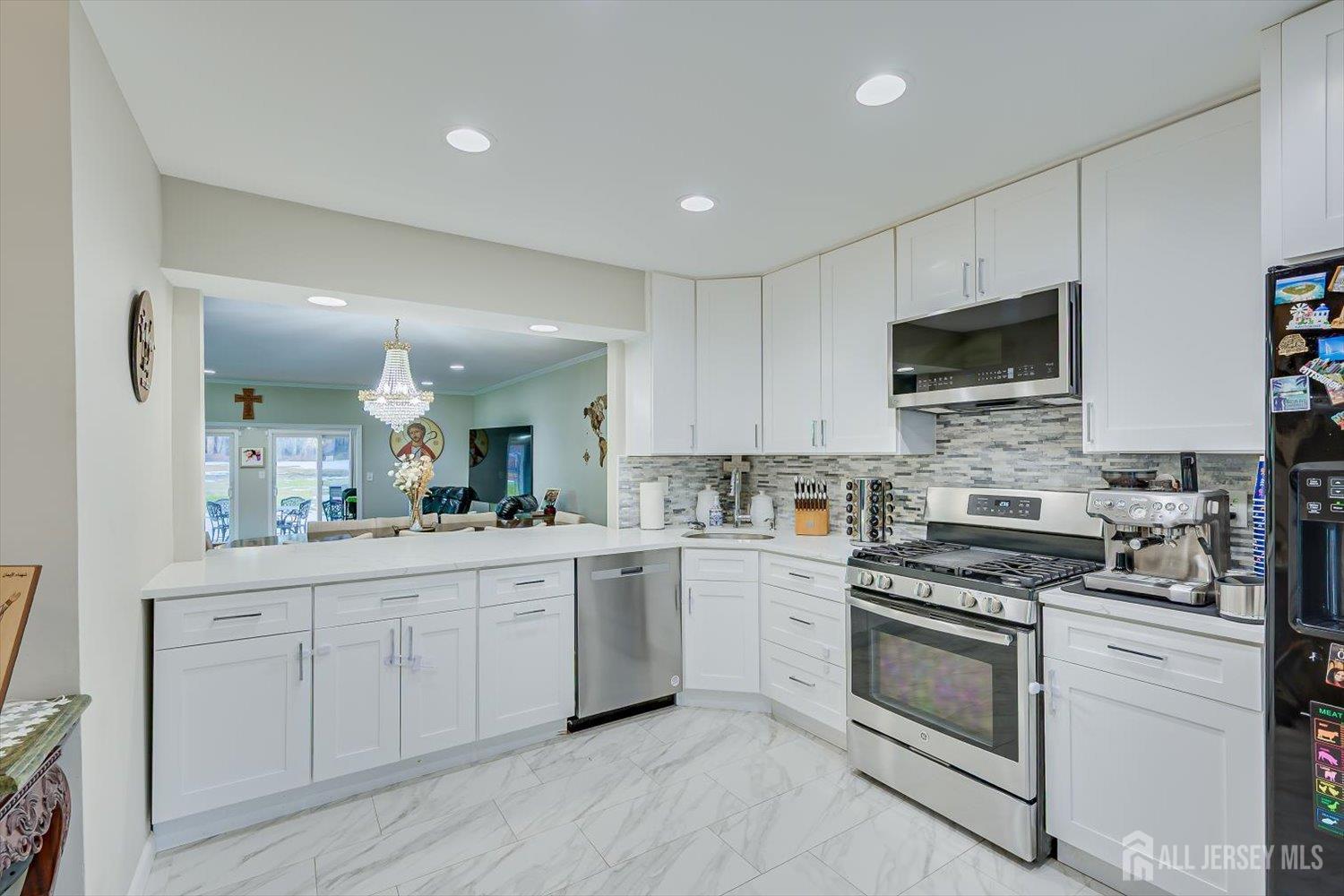 199 Applegate Lane, East Brunswick, NJ, 08816 image 9