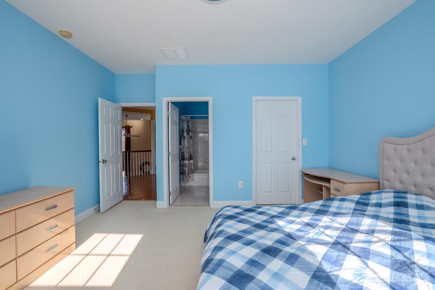 4 Heitz Lane, Hillsborough, NJ, 08844 image 54