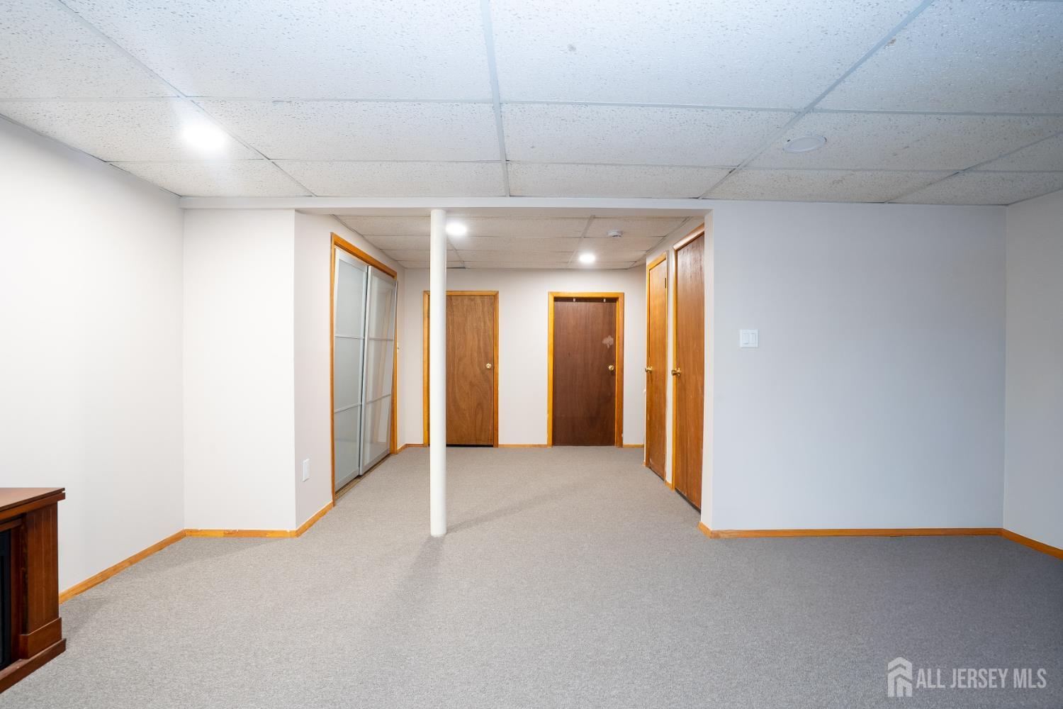 9 Wood Acres Drive, North Brunswick, NJ, 08902 image 26