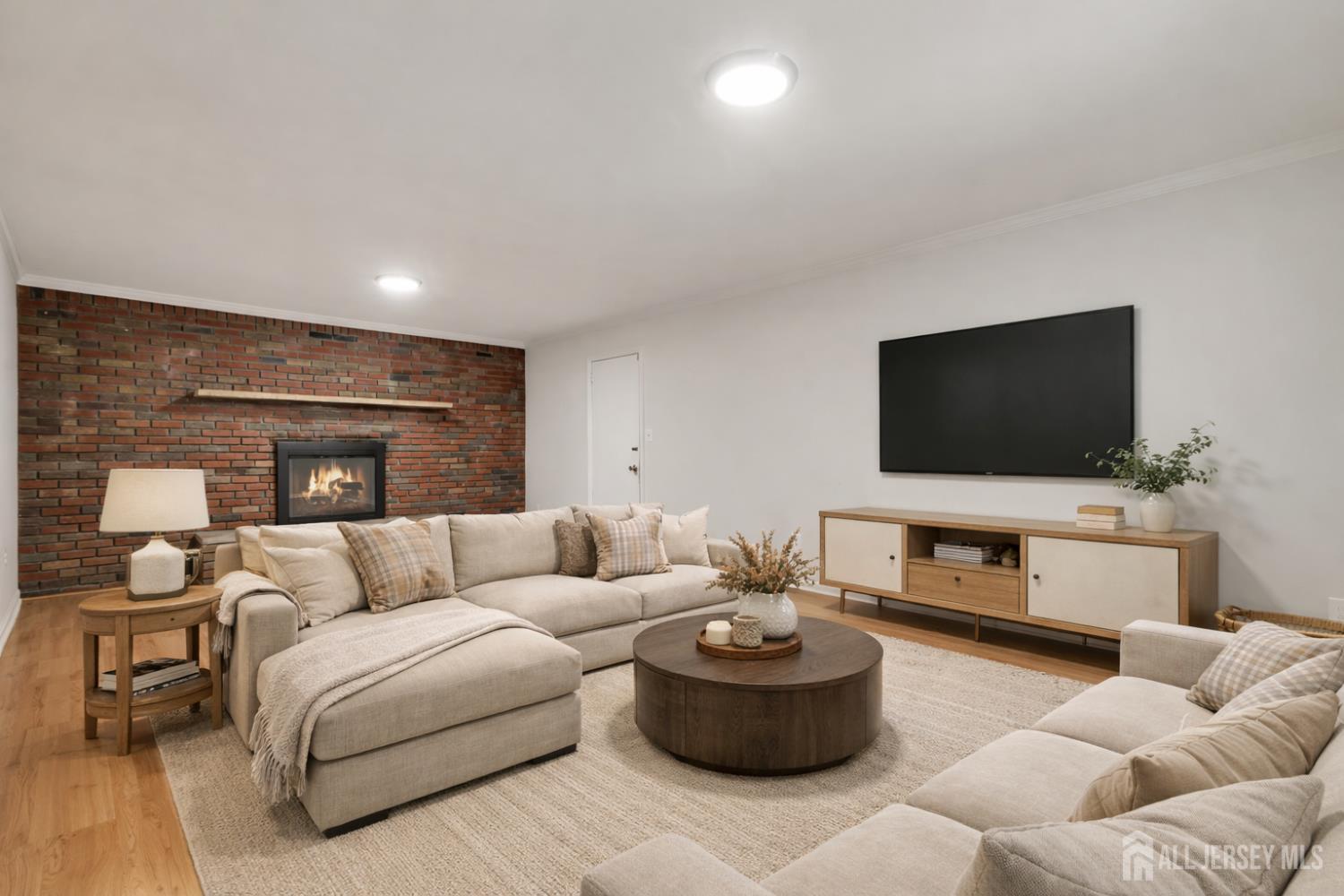 1040 Hillside Drive, North Brunswick, NJ, 08902 image 18