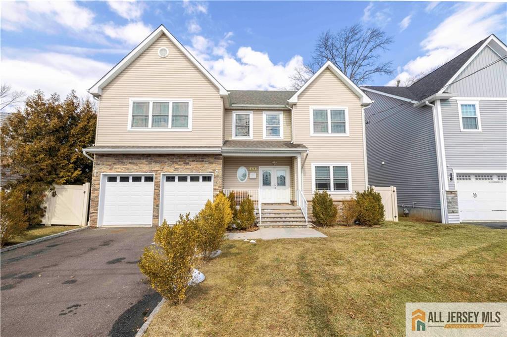 628 New Dover Road Image 1