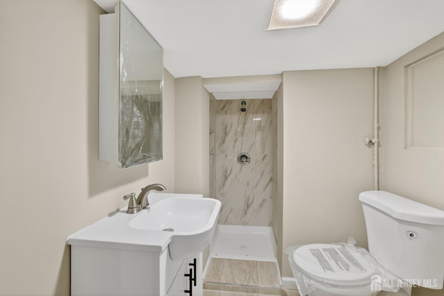 419 Inslee Street, Perth Amboy, NJ, 08861 image 15