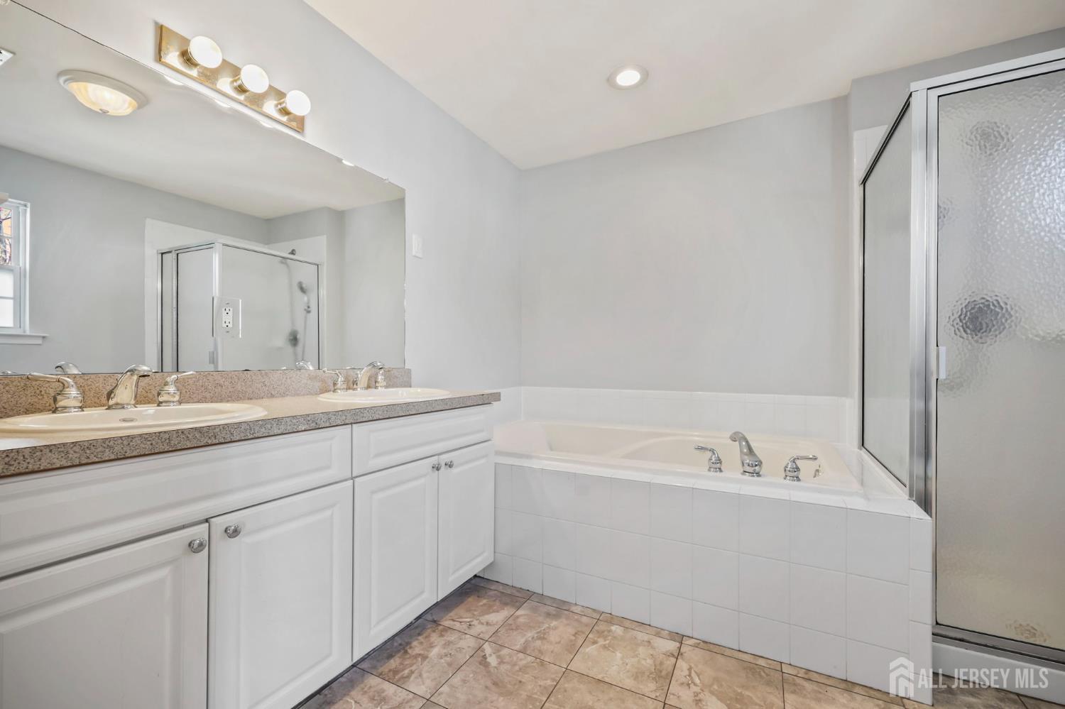 189 Sunshine Drive, Piscataway, NJ, 08854 image 16