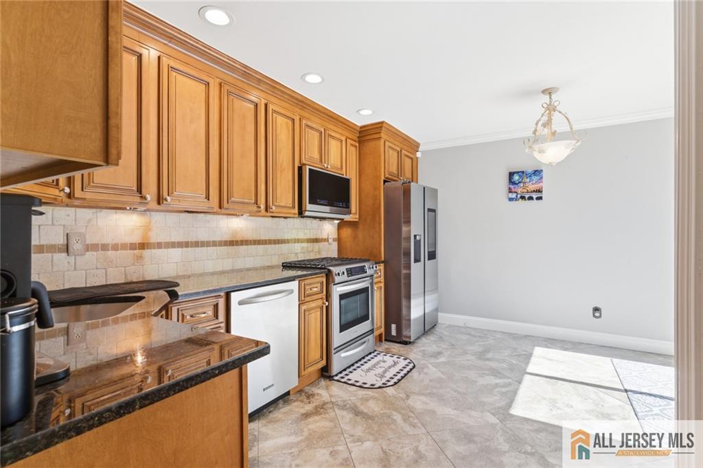 9 Barn Swallow Boulevard, Marlboro, NJ, 07746 image 14