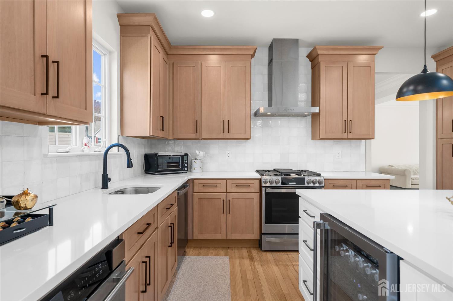 86 Treetops Circle, Franklin Twsp, NJ, 08540 image 8