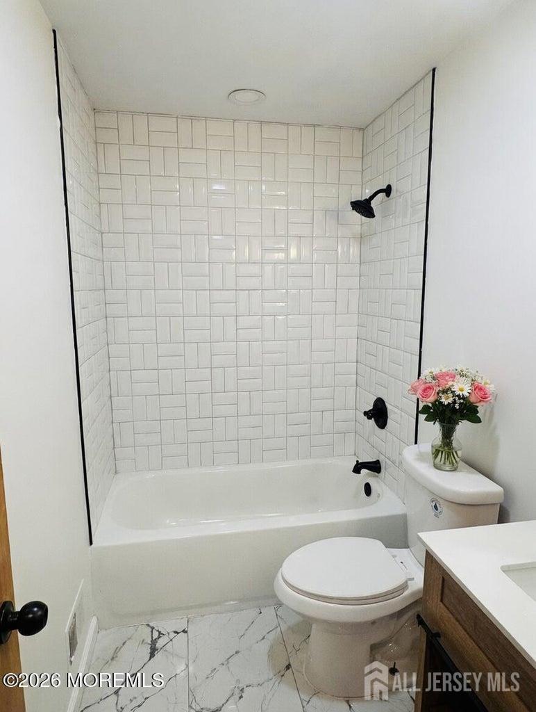 2 W end Avenue, Spotswood, NJ, 08884 image 35