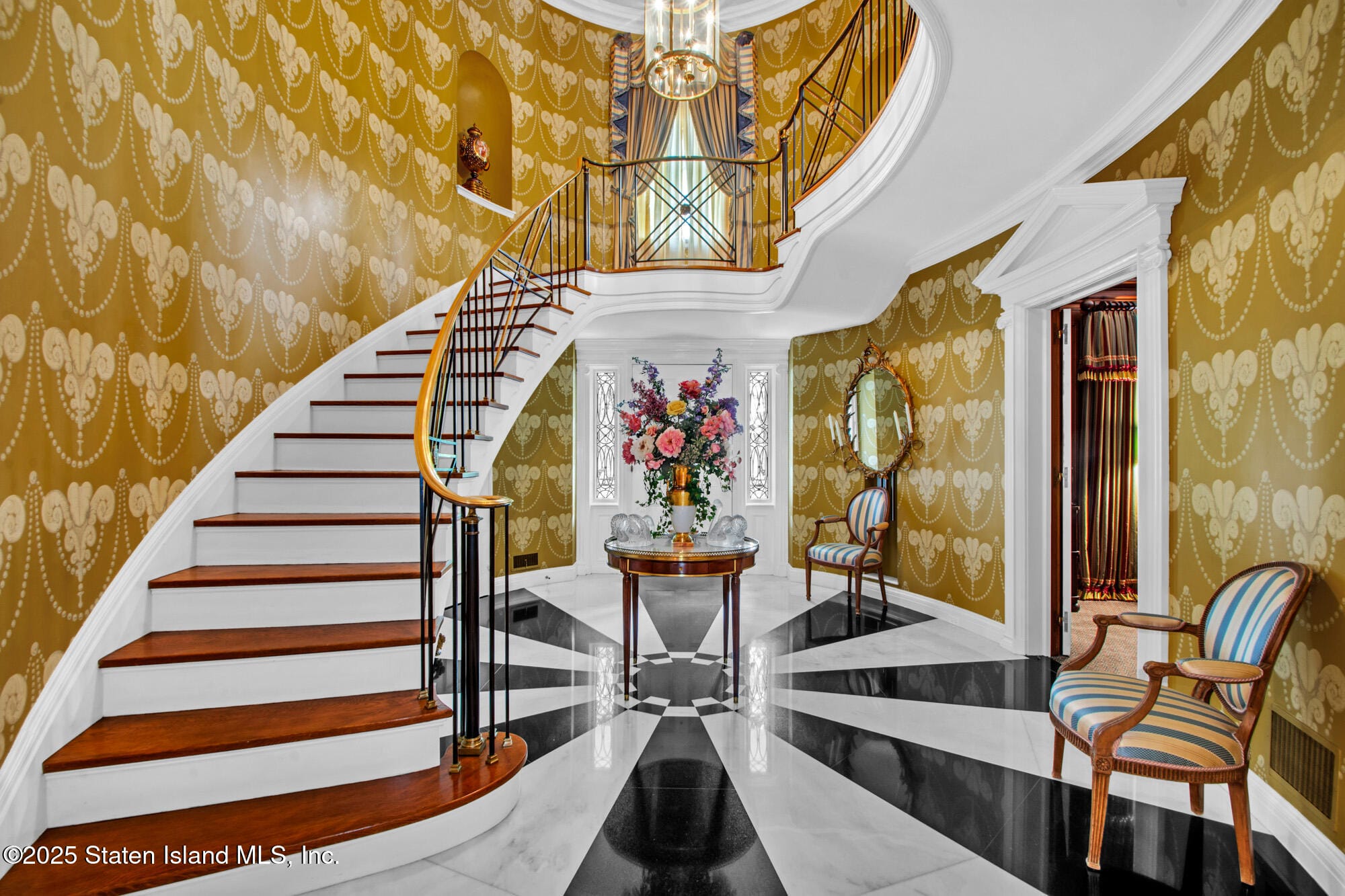 142 Bertha Place Image 2