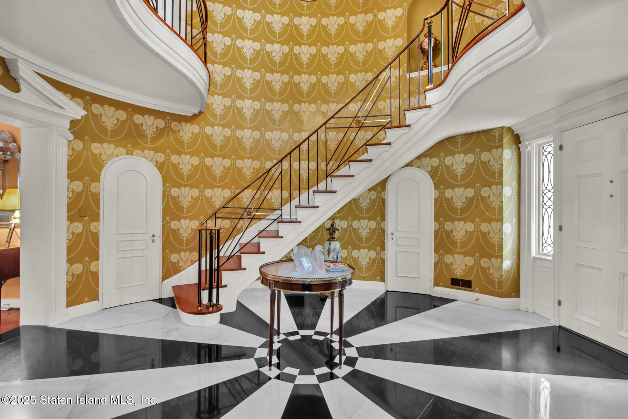 142 Bertha Place Image 3