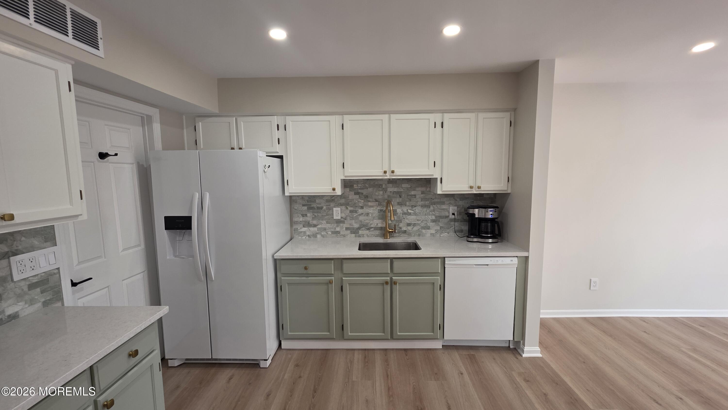 99 Oak Lane, Eatontown, NJ, 07724 image 20