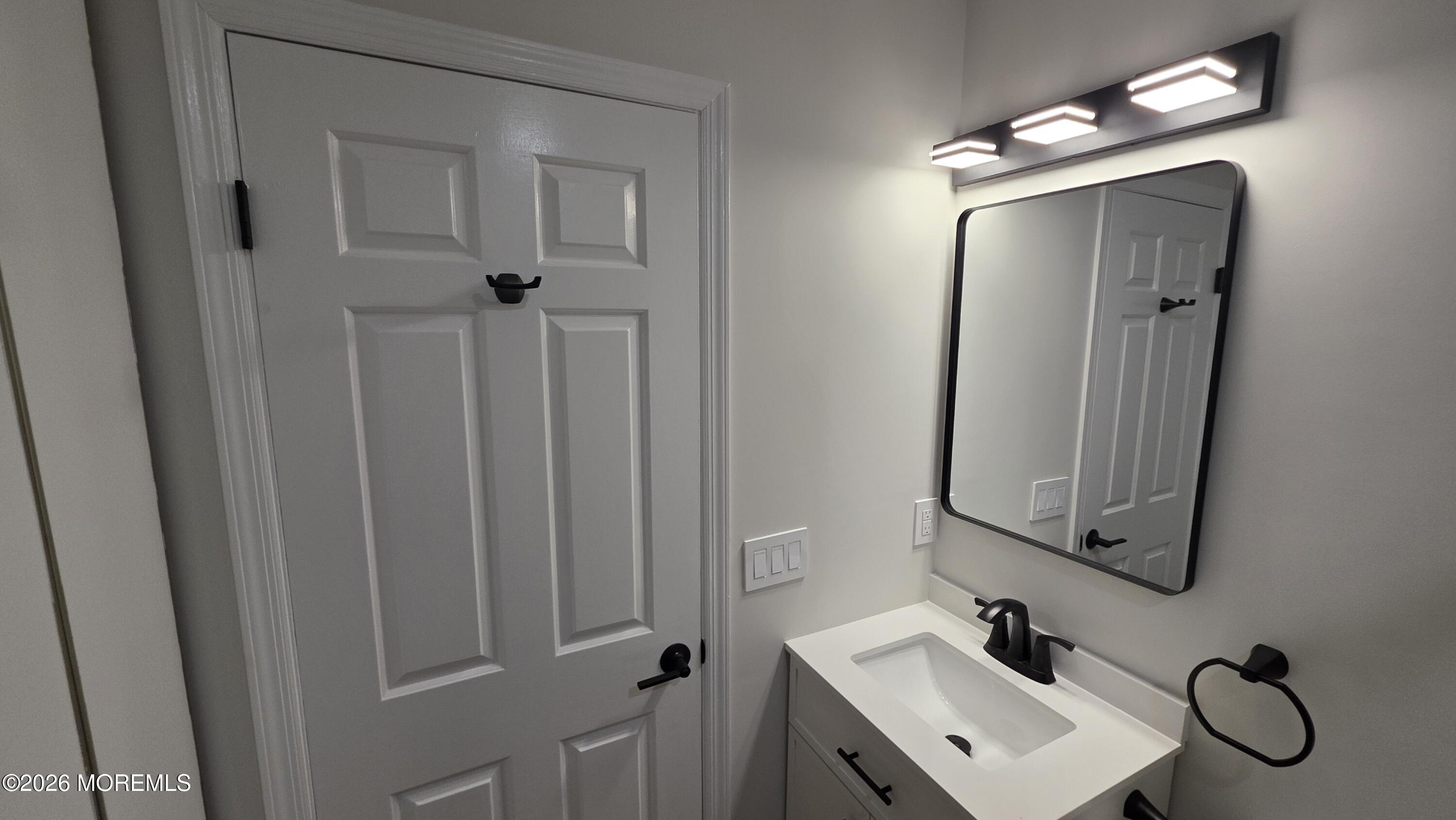 99 Oak Lane, Eatontown, NJ, 07724 image 43