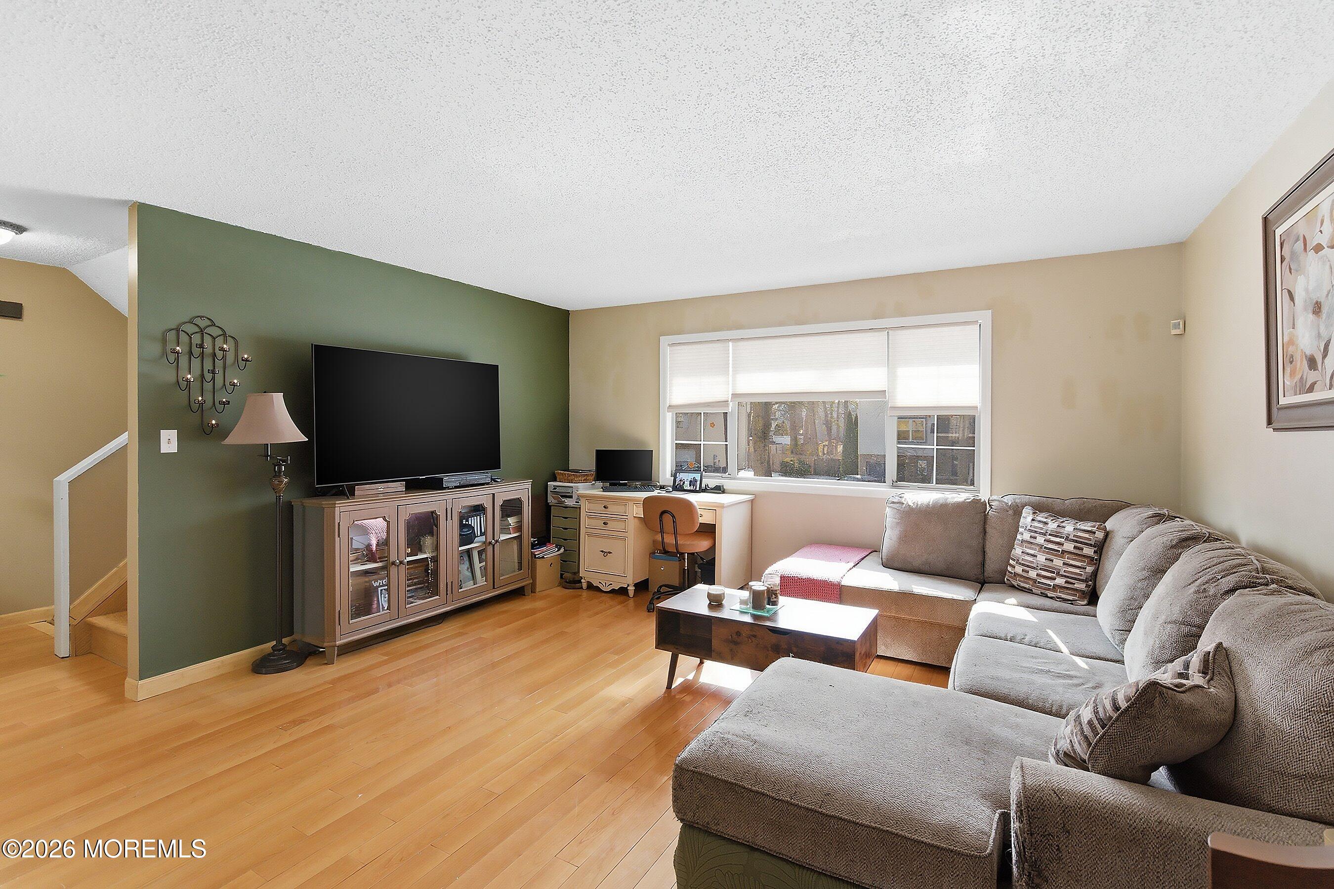 12 Dortmunder Drive Image 4