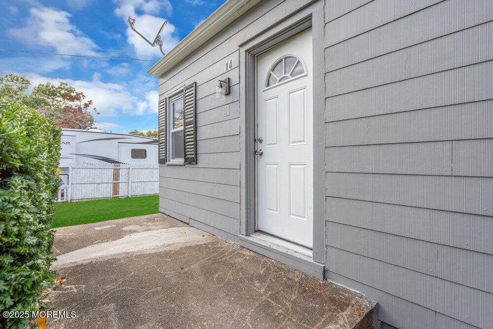 14 Mapletree Road Image 4