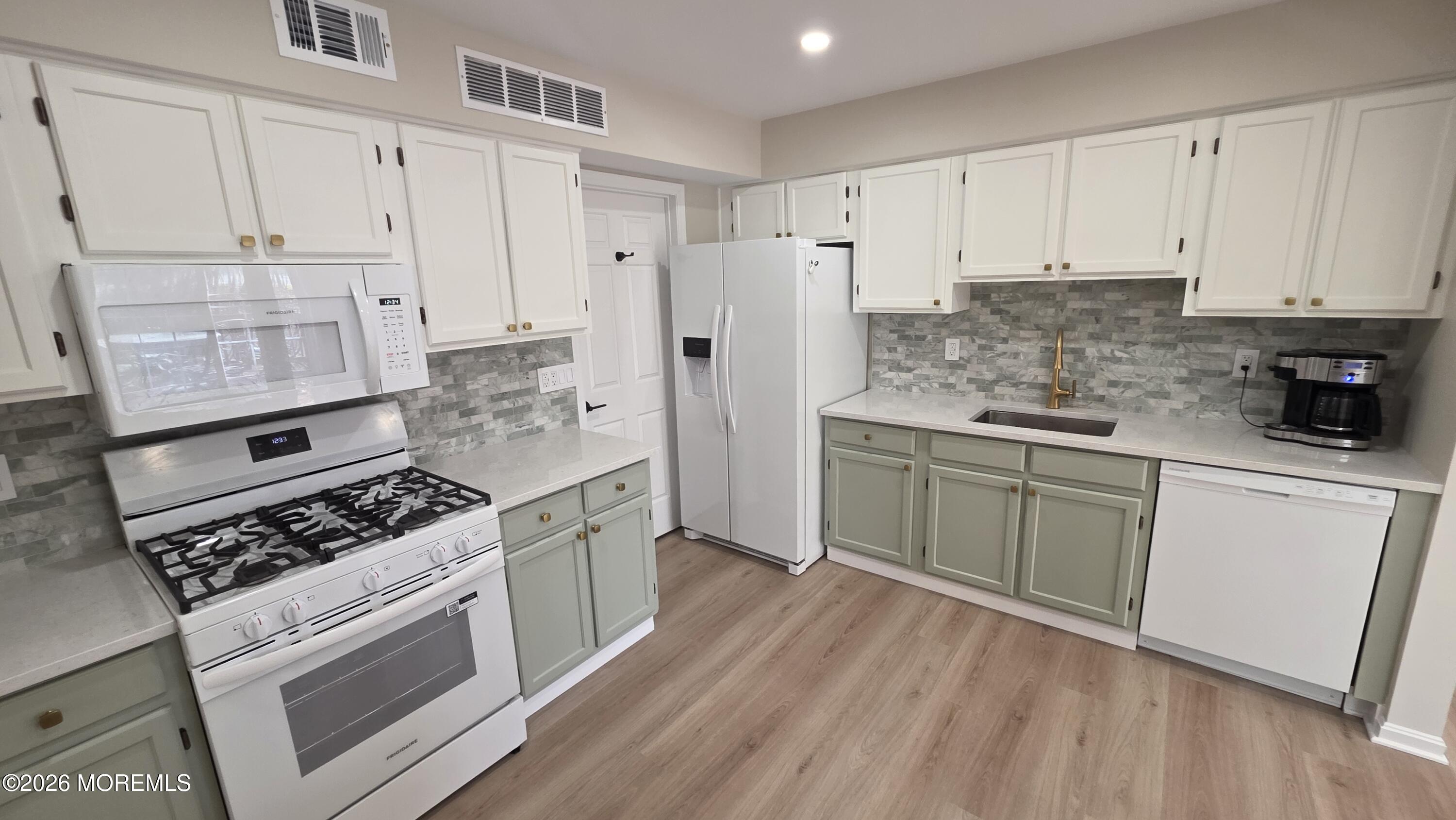 99 Oak Lane, Eatontown, NJ, 07724 image 23