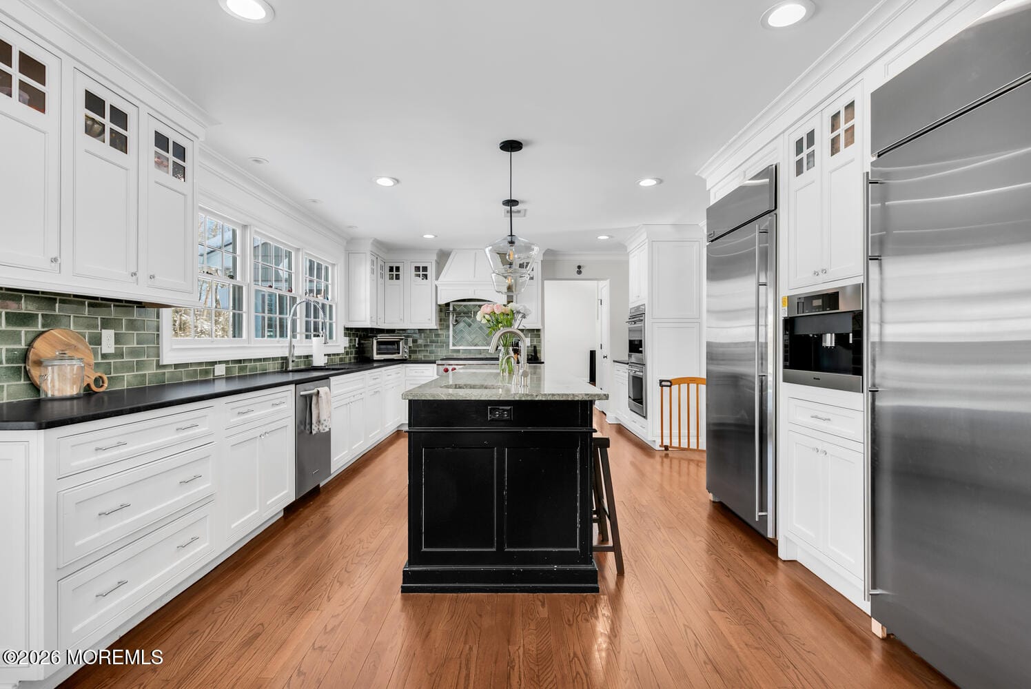 35 Winding Brook Way, Shrewsbury Boro, NJ, 07702 image 8