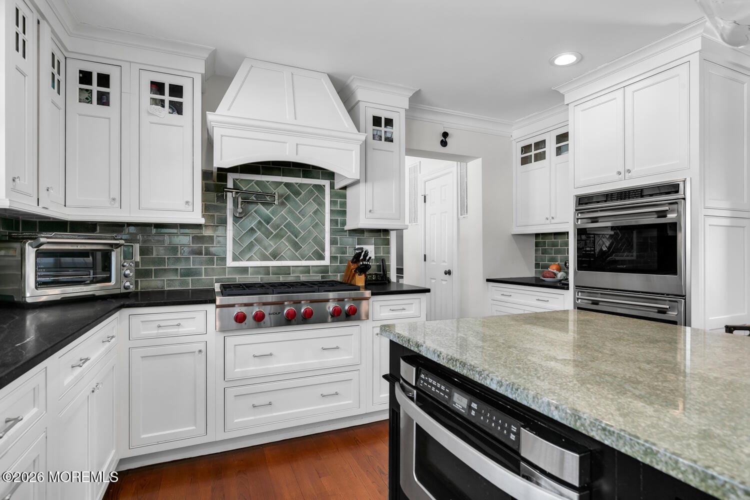 35 Winding Brook Way, Shrewsbury Boro, NJ, 07702 image 11