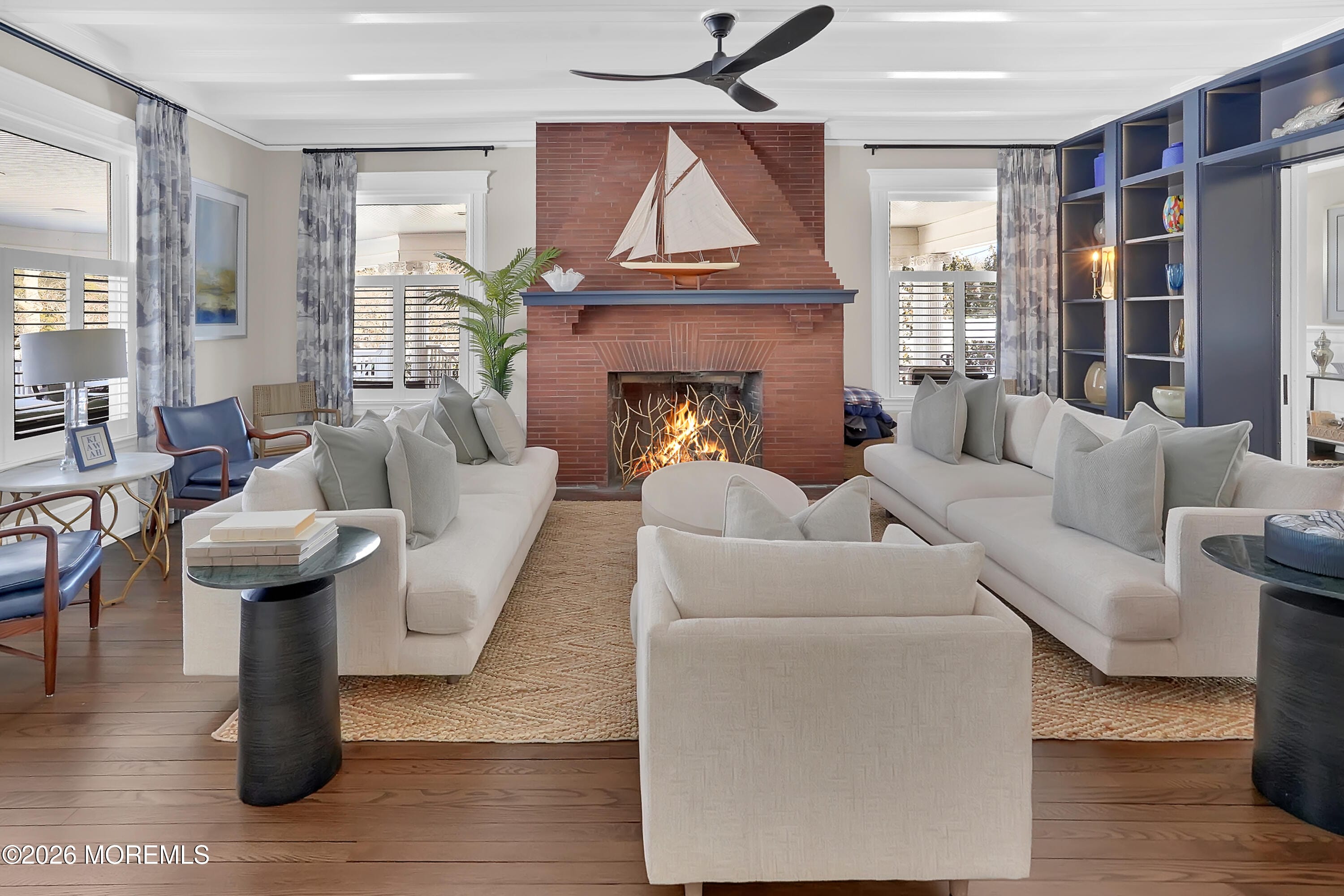 212 Crescent Parkway Image 3