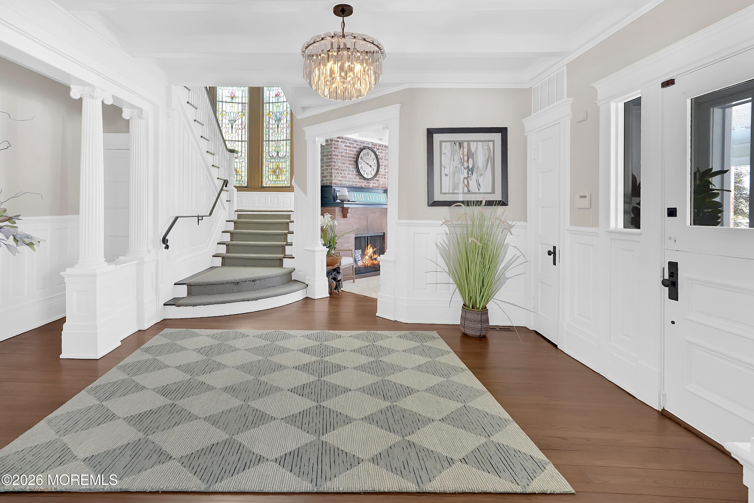 212 Crescent Parkway Image 2