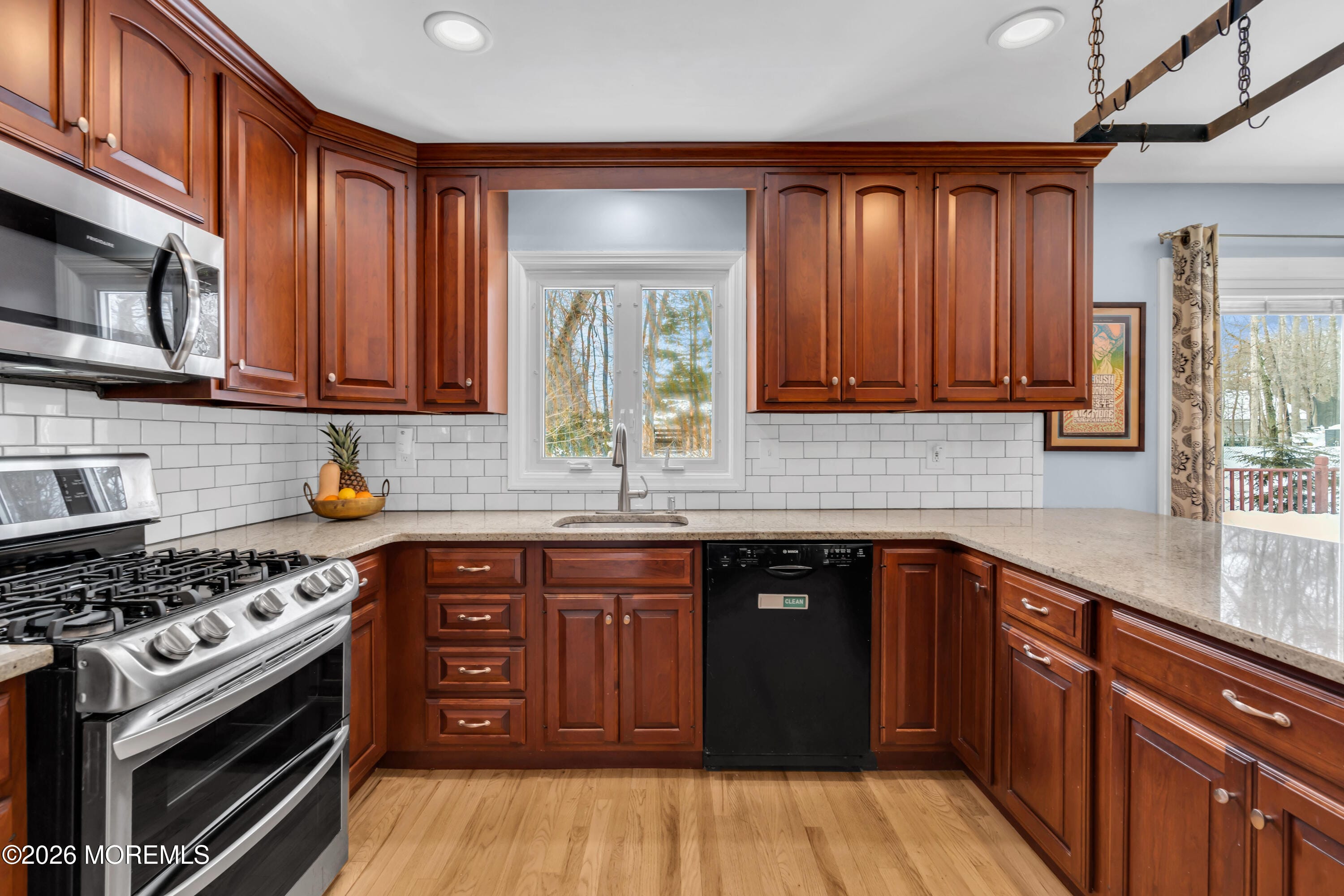 7 Friar Lane, Manalapan, NJ, 07726 image 16