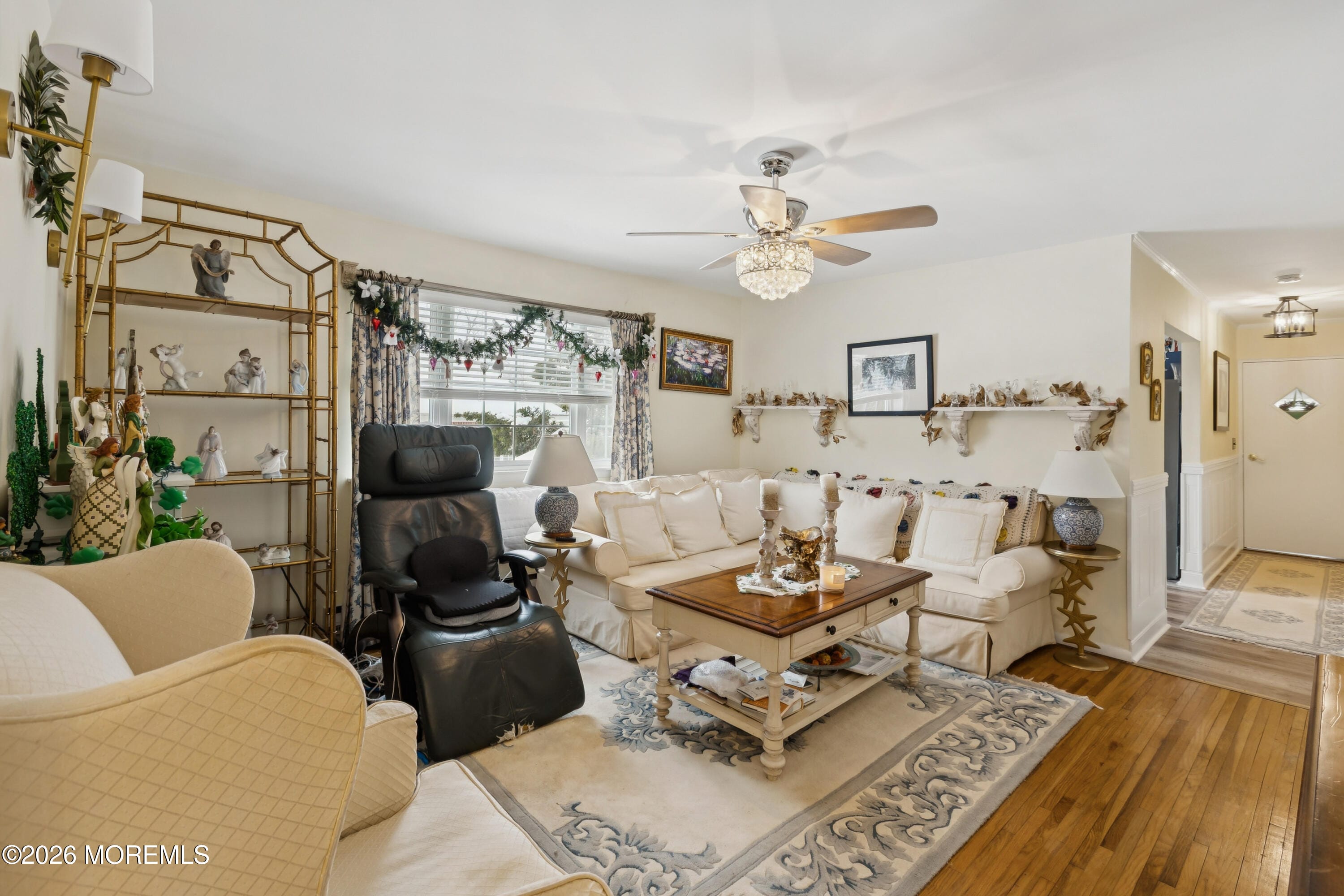 144 Azalea Drive B Image 4