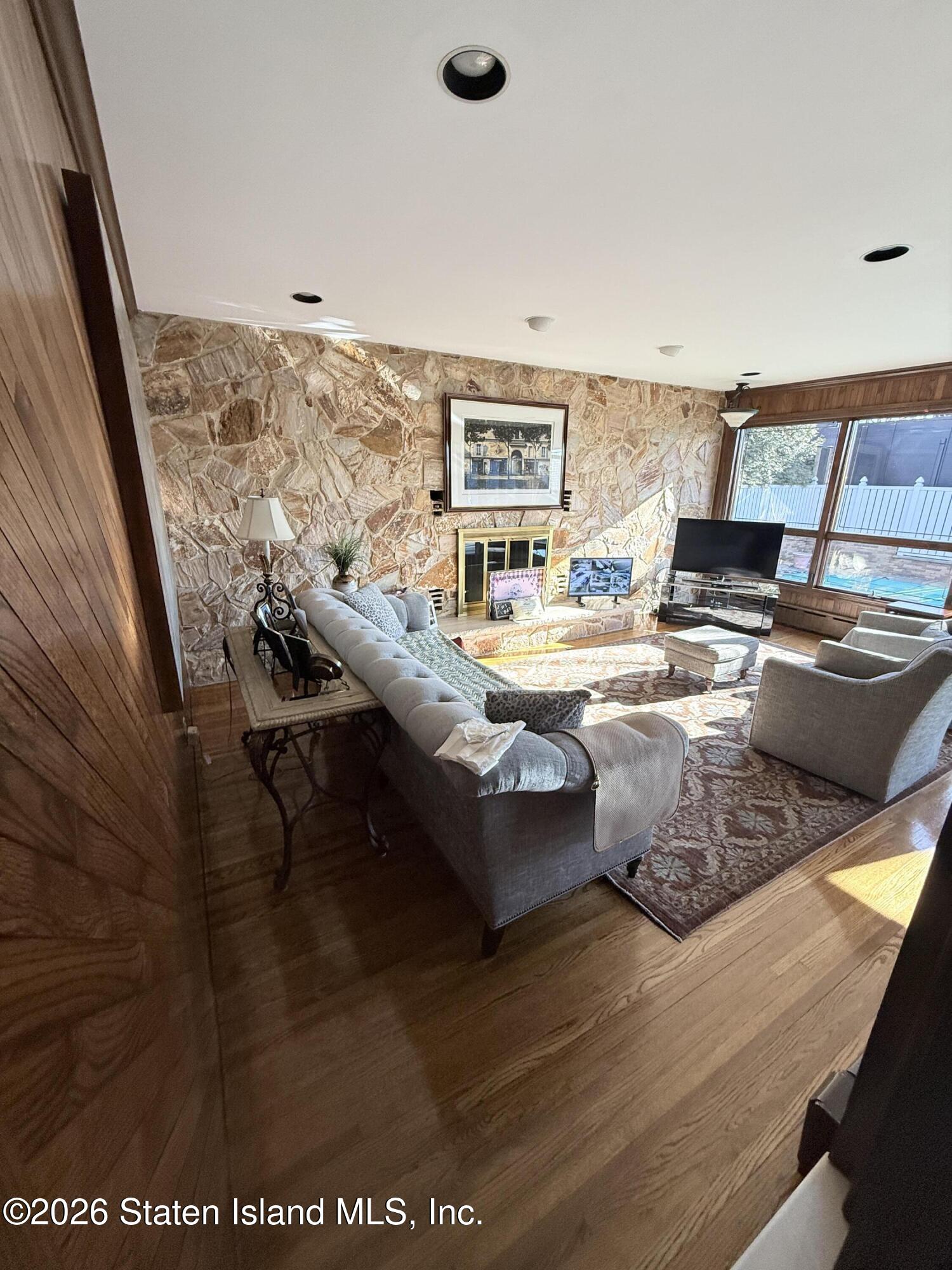 32 Hunt Lane, Staten Island, NY, 10304 image 9