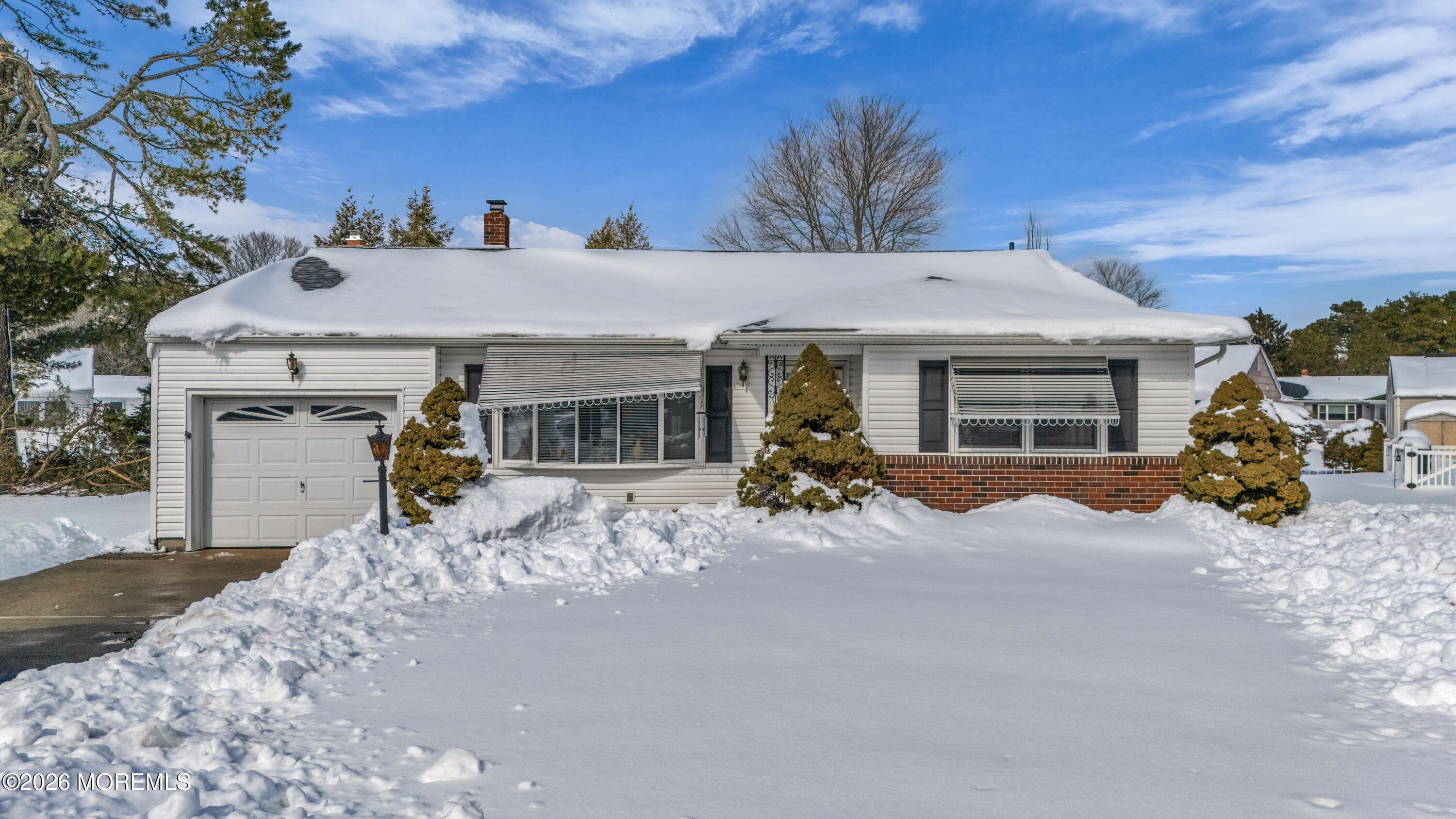 119 Edgewater Court Image 1