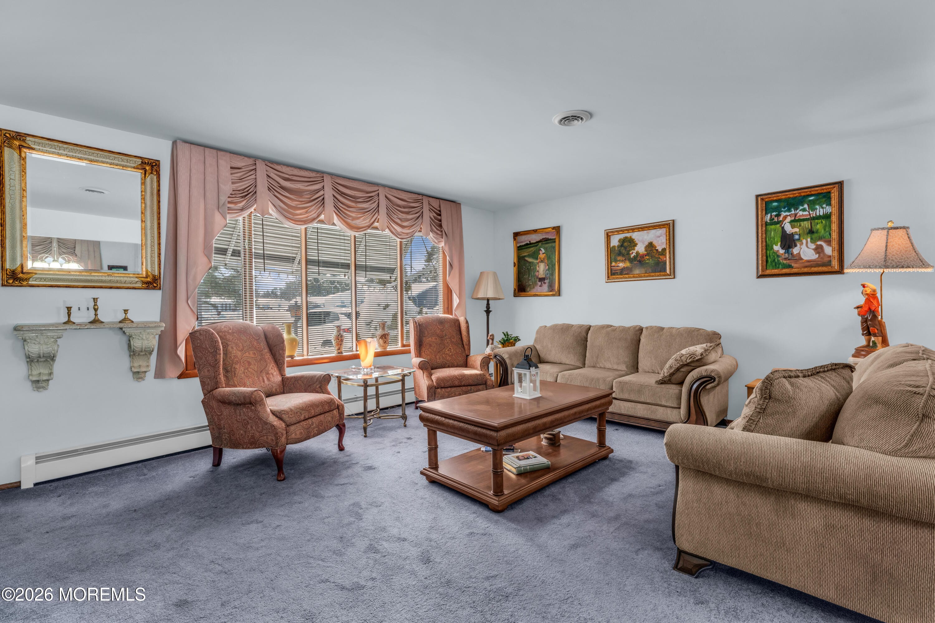 119 Edgewater Court Image 4