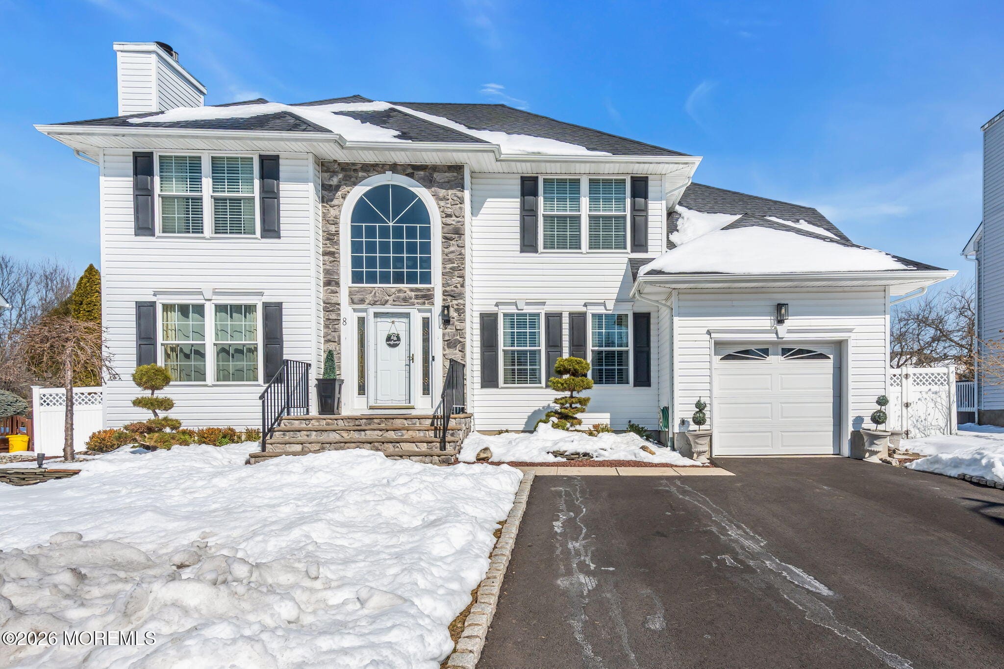 8 Heritage Drive Image 2