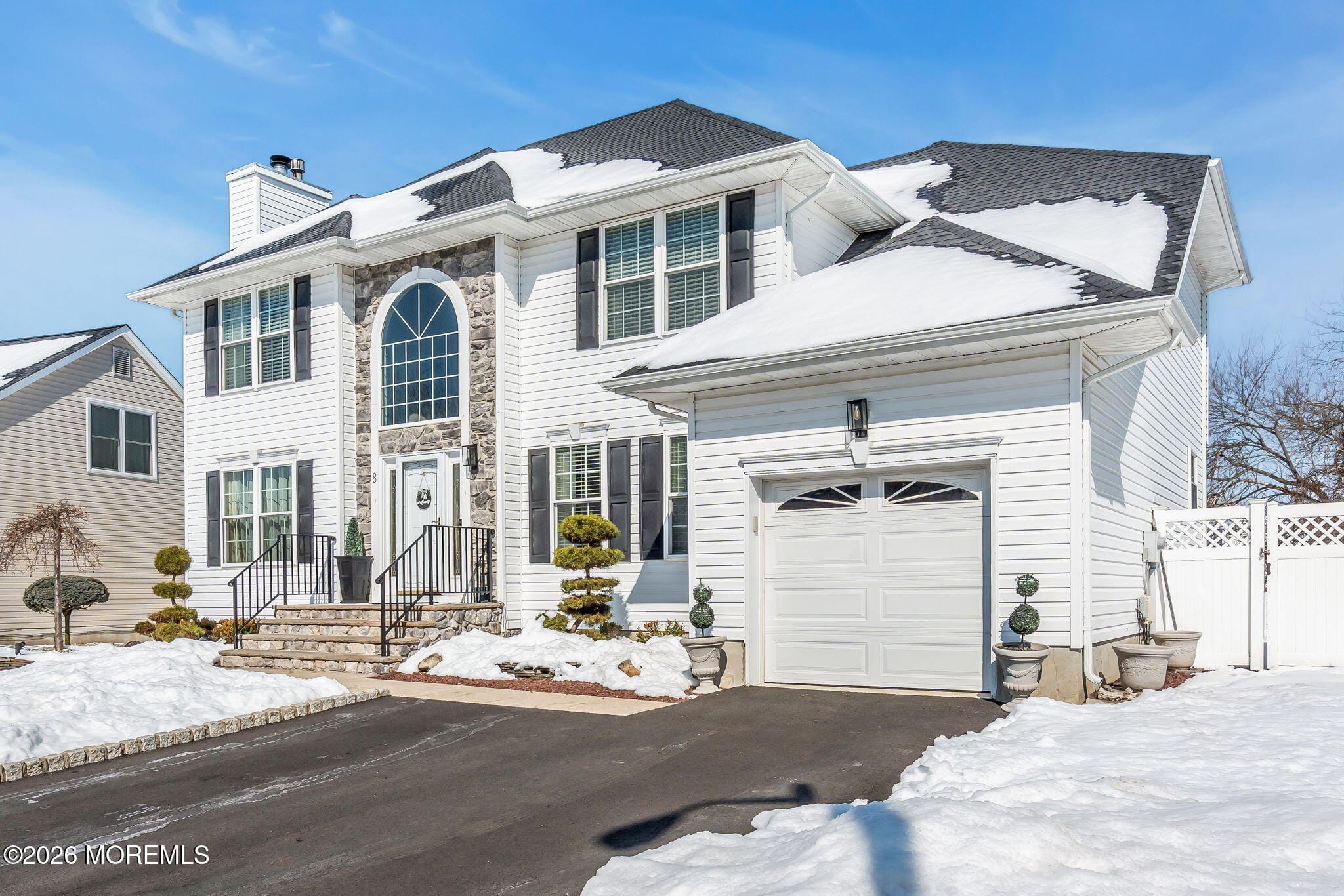 8 Heritage Drive Image 3