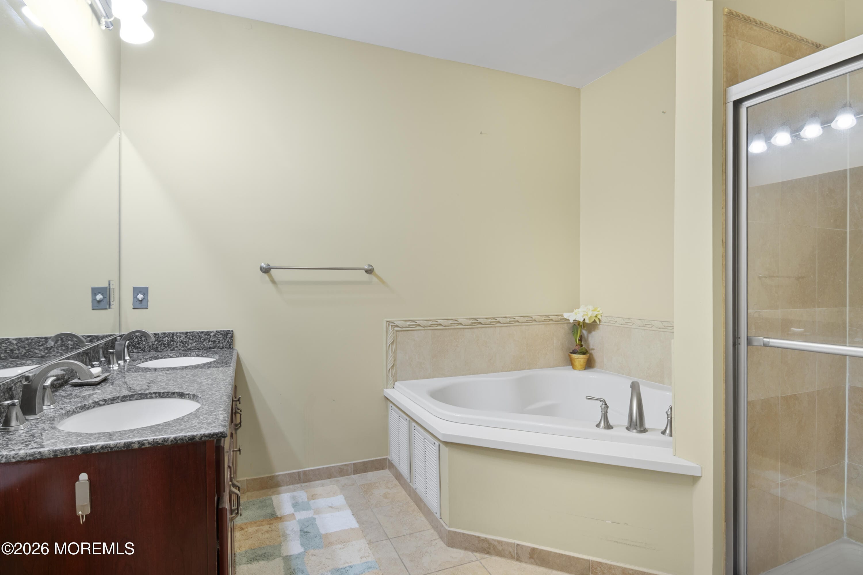 424 Regency Place 424, Woodbridge, NJ, 07095 image 24