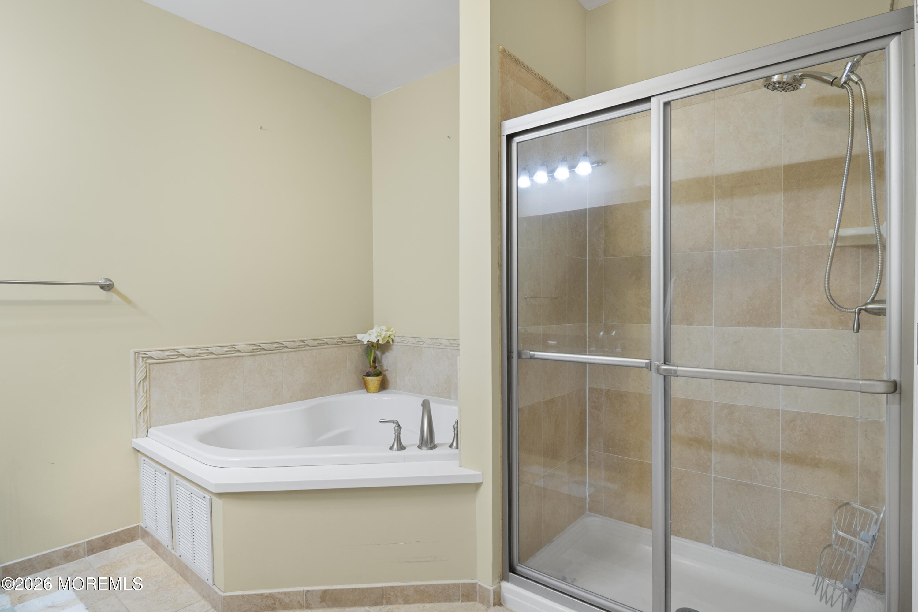 424 Regency Place 424, Woodbridge, NJ, 07095 image 25