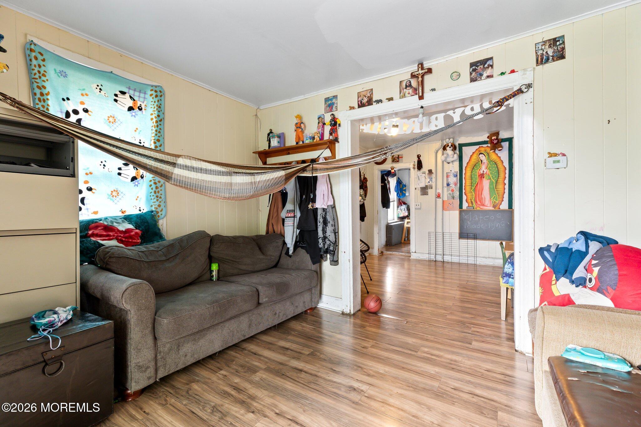 912 Sunset Avenue Image 5