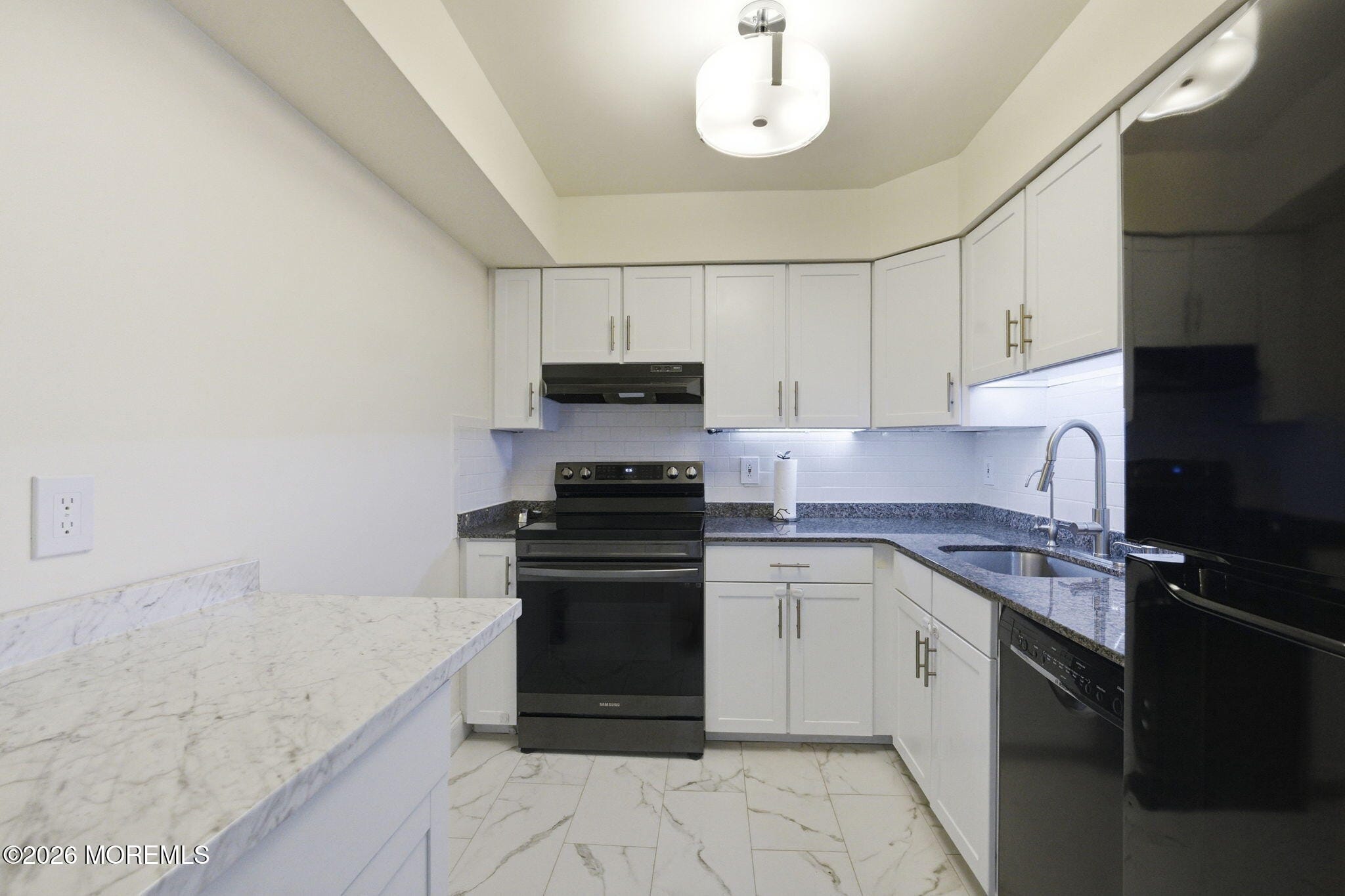 6 Woodmere Court Image 5