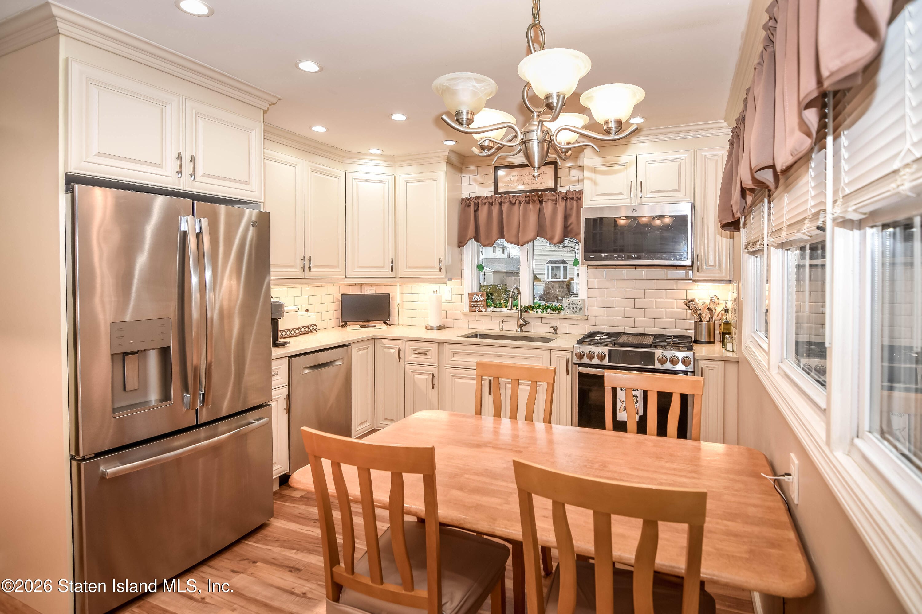 375 Stewart Avenue, Staten Island, NY, 10314 image 8