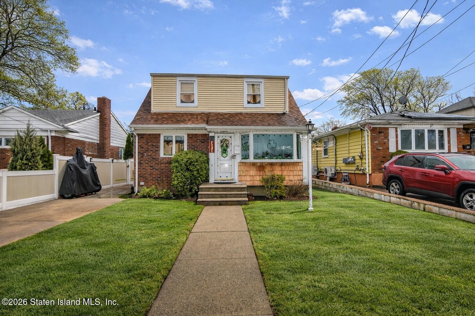 375 Stewart Avenue, Staten Island, NY, 10314